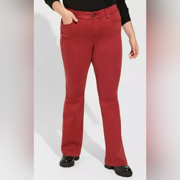 Torrid Bombshell Flare Super Soft High Rise Jean Rhubarb - Size 16S - Picture 1 of 13